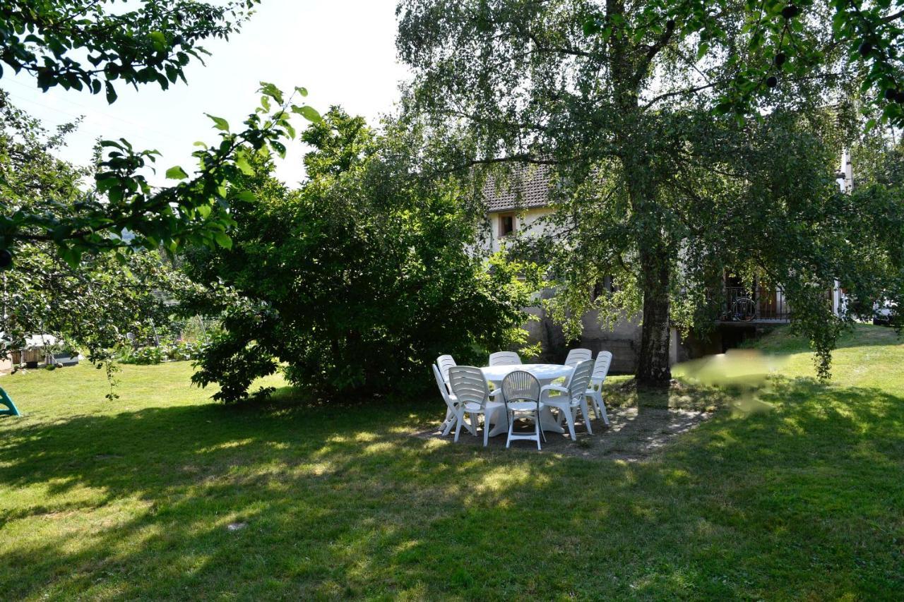 Ferme De Ma Grand-Mere Le Haut-du-Them Exterior foto