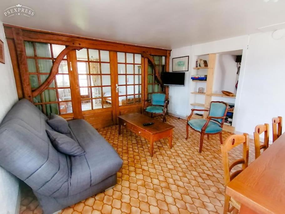 Ferme De Ma Grand-Mere Le Haut-du-Them Exterior foto